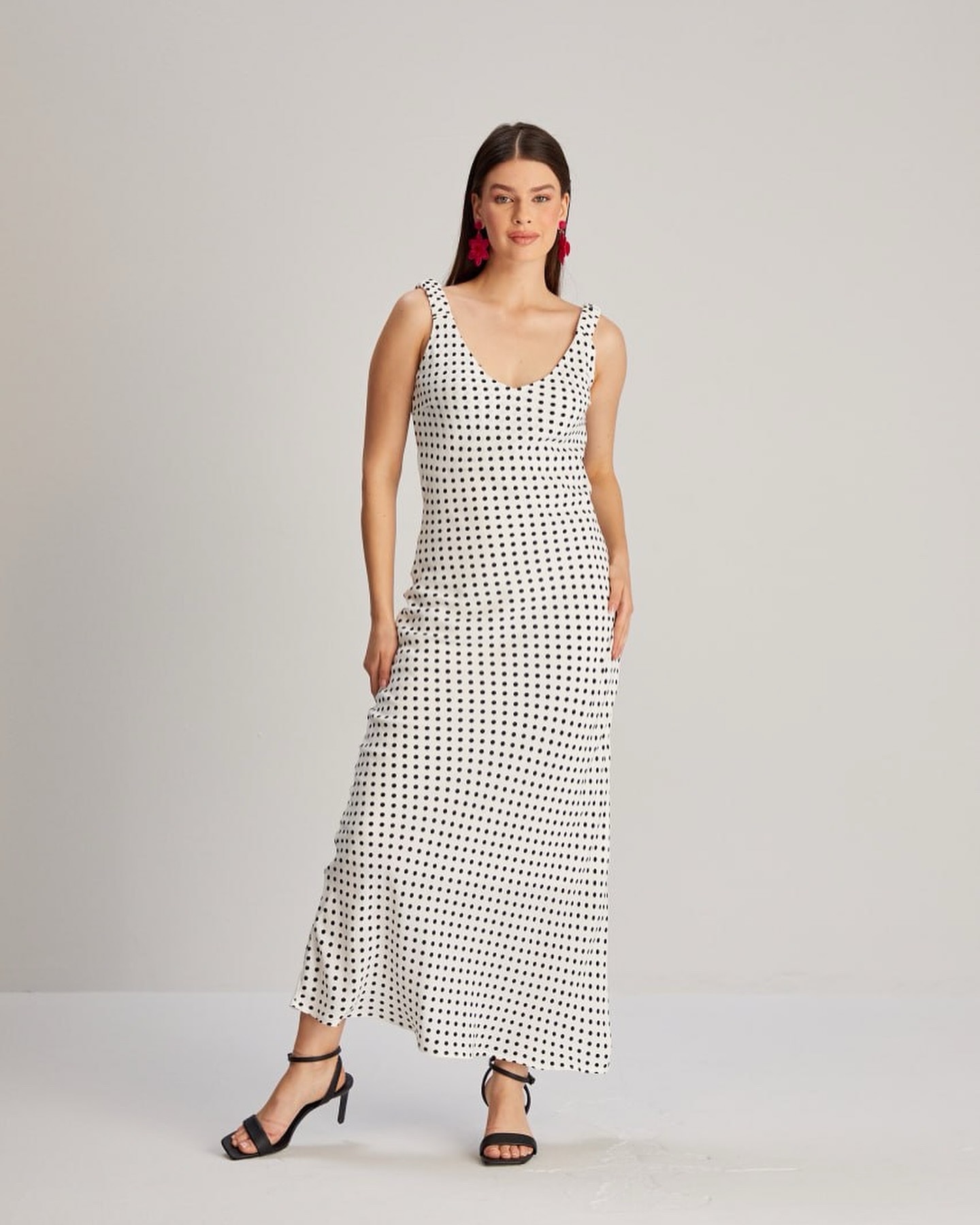 Viscose White Polka Dot Elegance Dress 🤍🖤 - Image 3