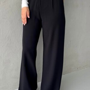 Noir Élan Linen Pants