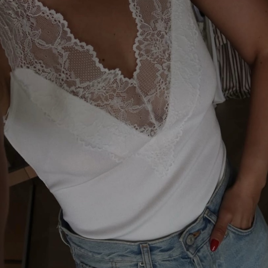 Amélie Lace Top - Image 4